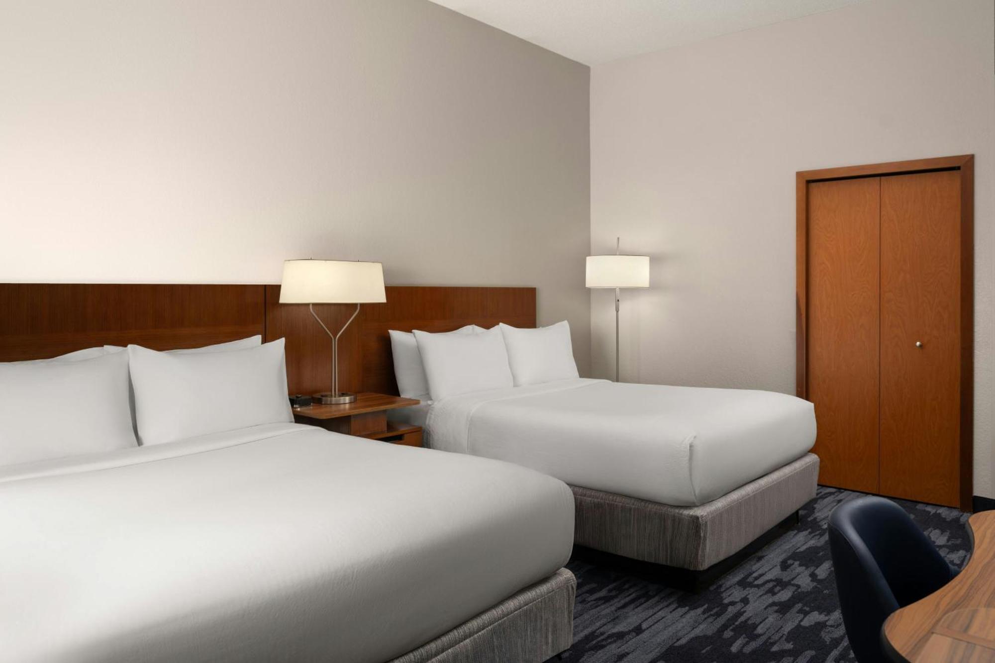 Fairfield Inn And Suites By Marriott Тифтон Экстерьер фото
