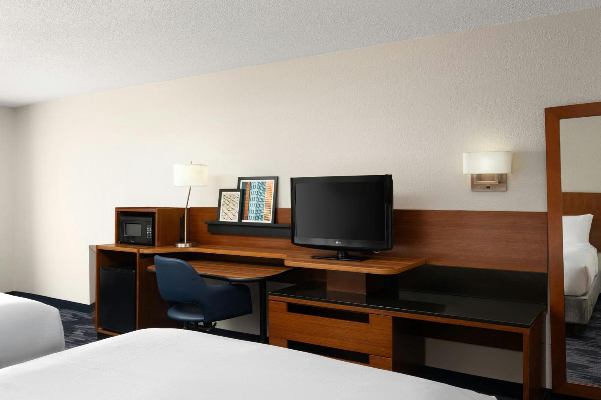 Fairfield Inn And Suites By Marriott Тифтон Экстерьер фото
