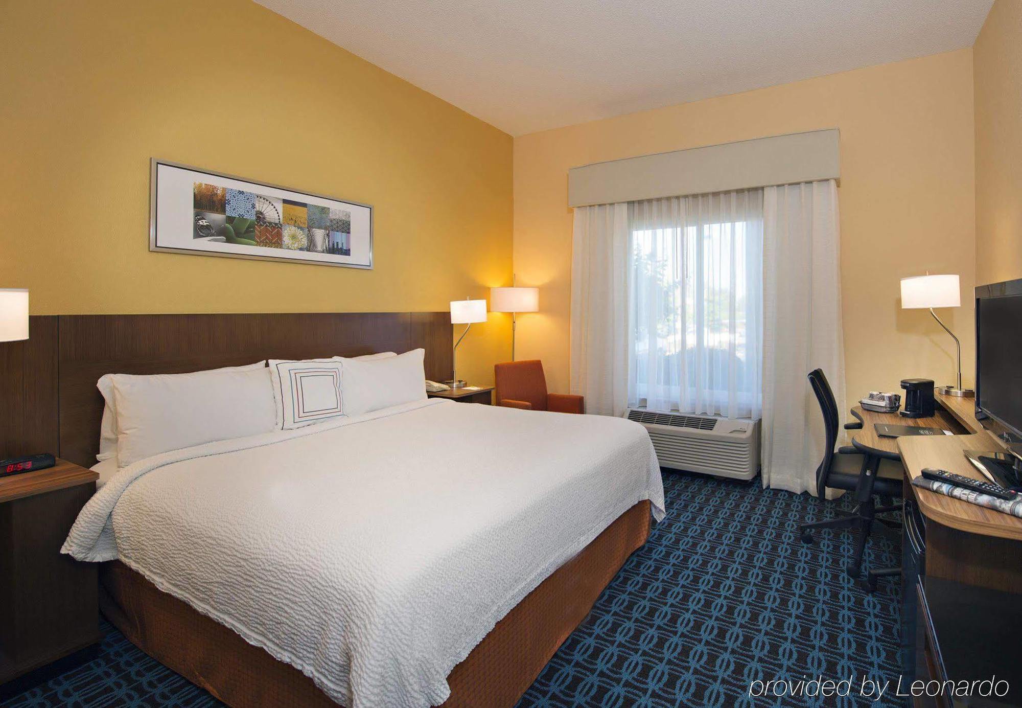 Fairfield Inn And Suites By Marriott Тифтон Экстерьер фото